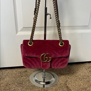 3259 Gucci Pink Velvet Shoulder Bag